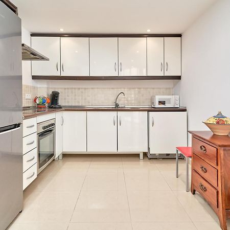 1 Bed Apartment With Sea View ネルハ エクステリア 写真