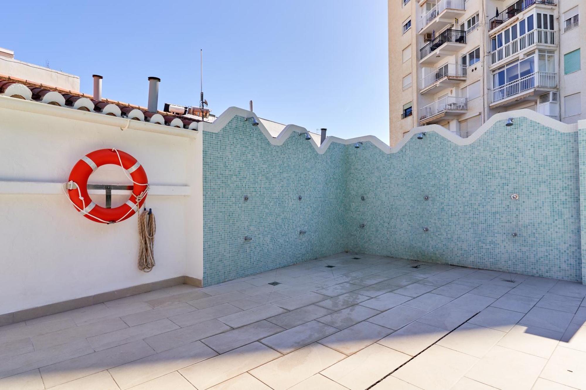 1 Bed Apartment With Sea View ネルハ エクステリア 写真