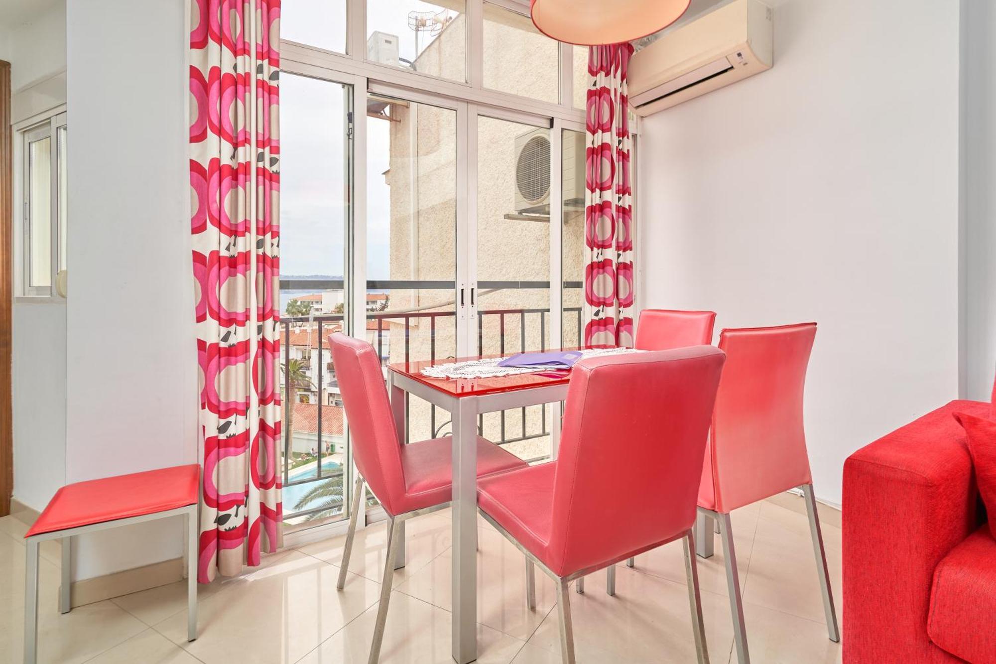 1 Bed Apartment With Sea View ネルハ エクステリア 写真